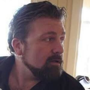 Meet your Posher, Raymond